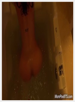 出色的女朋友们为你的享受而大汗淋漓