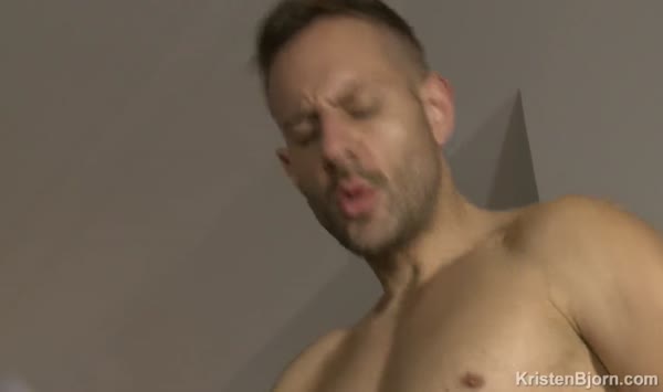 Ace Rockwood Stroke02