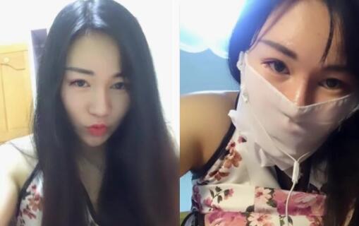 丰满漂亮美女主播鏡頭前現場表演电动棒插逼自慰呻吟淫水泛濫逼逼玩多得黑了