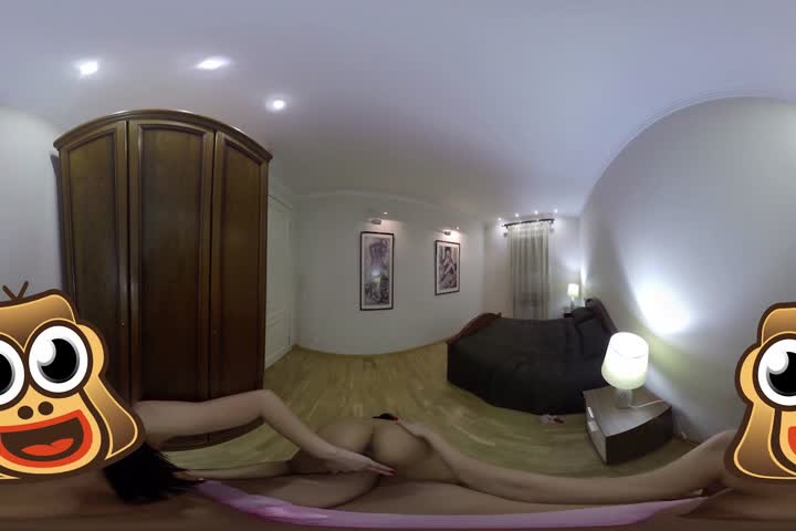 18VR Morgan Rodriguez And Gina Gerson Share Cock VR Porn06