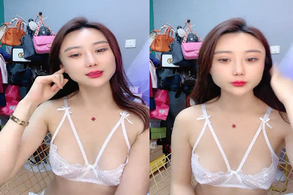 新人女神近期下海性感内衣美腿高跟退下内裤多毛骚穴