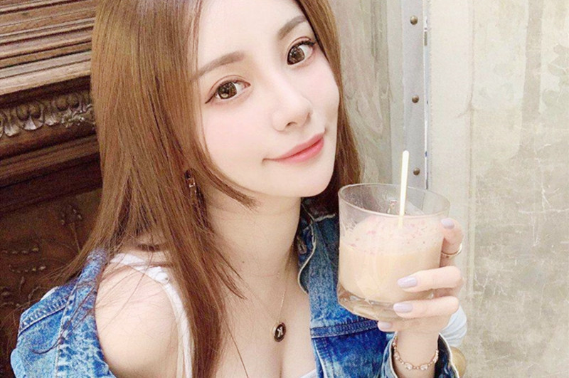 网红美少女家中自慰大尺度新作美臀粉穴高潮呻吟