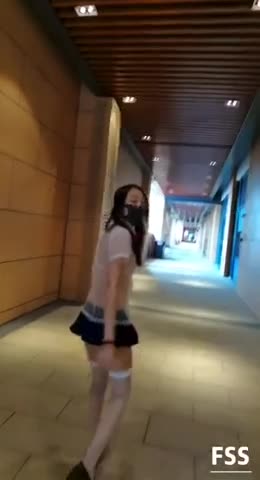 精品推荐 知名Twitter户外露出网红一姐『FSS冯珊珊』会员至今最全168部7小时作品大合集 2~FSS2~露出任务