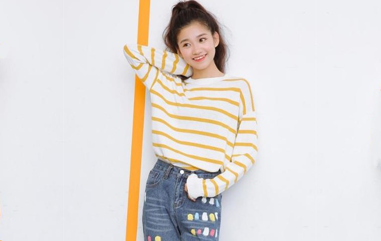 周末在出租屋和很害羞的小女友露脸啪啪啪