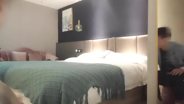 国产精选夫妻出游也不忘留下痕迹照片影片备份云端遭流出