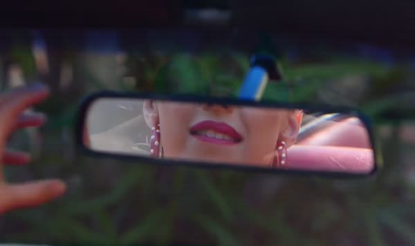 0051_Veneisse-Sultry girl ge double fisted from girlfriend09