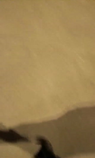 -guochan-骚气逼人的少妇主播糖糖大冷天户外勾搭个没啥性经验的菜鸟开房鸳鸯浴后啪啪