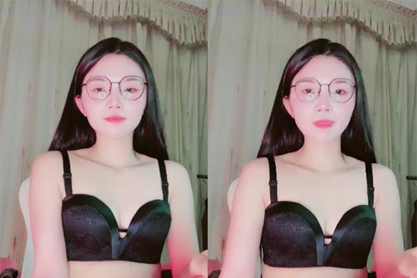 外表气质甜美眼镜妹其实骚的很挑战球塞逼一起塞3个撑爆嫩穴3小时花样很多假屌猛捅娇喘呻吟