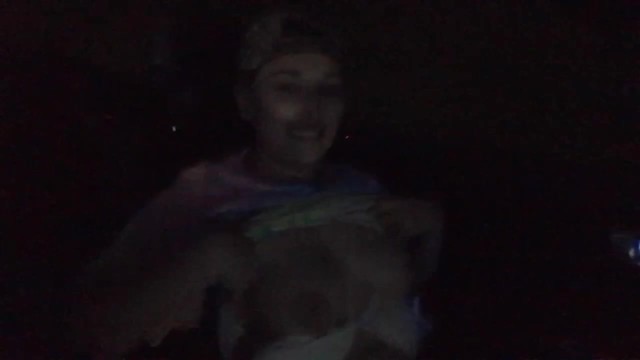 带BBW的森林小屋