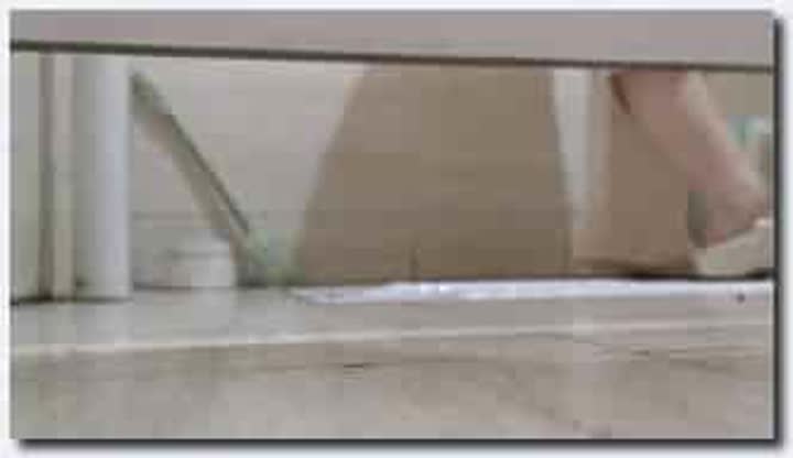 高价自购最新一期洞天福地3厕拍 美女云集 大眼白皙嫩妹 女白领 邻家小妹 真大饱眼福 原版无水印 42P56V~video~1 13