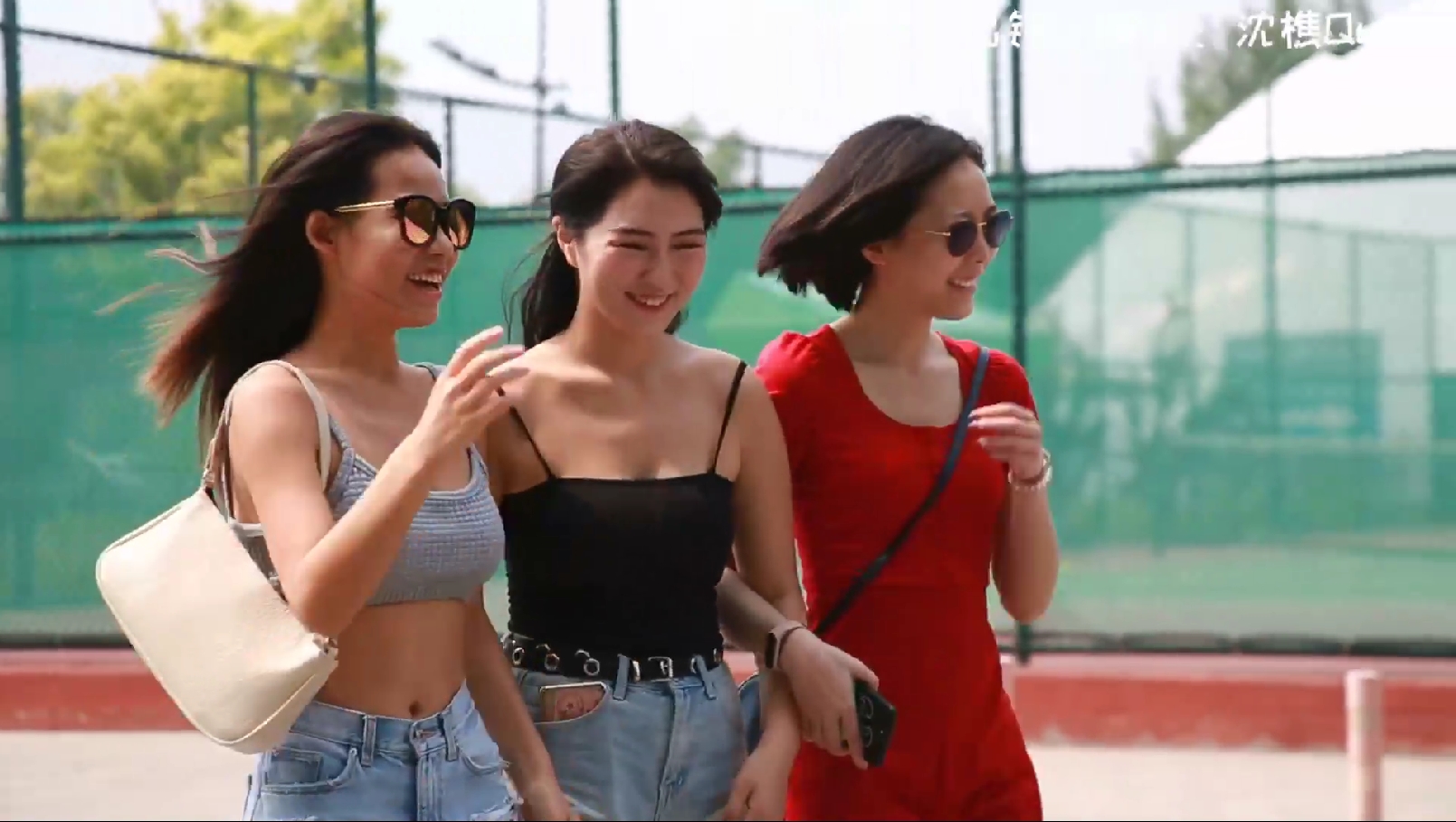 沈樵超大尺度剧情新作待在大学寝室的一晚