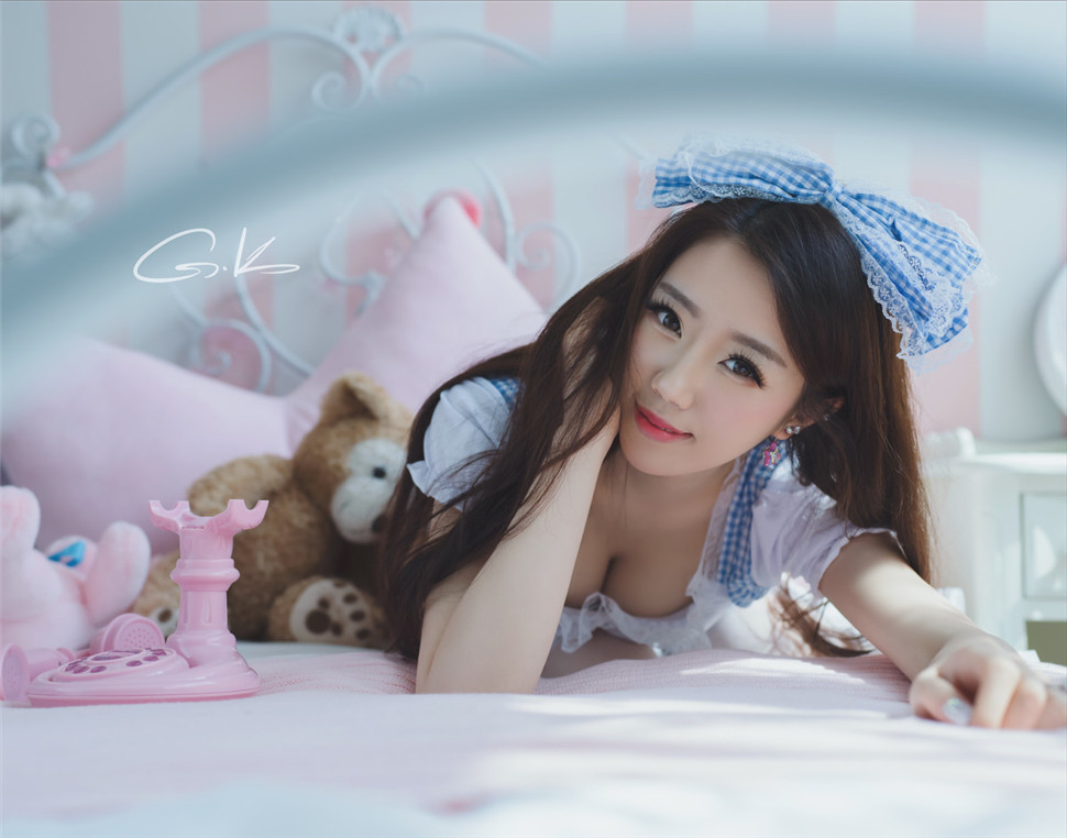 知名色影大师王涛御用极品S嫩模刘钰儿大尺度私拍流出丰乳肥臀唯美露出娇羞诱惑