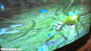 Retro Gaming Blowjob & Cumshot - Britney Swallows playing Pikmin on Gamecube