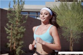 Zheng Mei is love sports