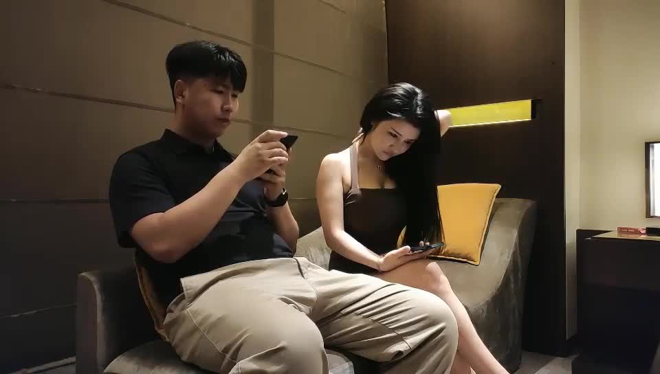 小宝寻花_约了可爱雪白粉嫩美乳妹子