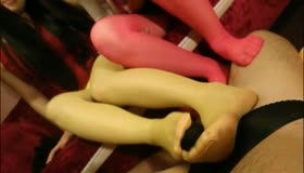 S彩色丝袜足交调教男M