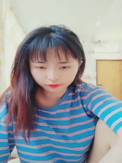 颜值高身材丰满美女主播吴果收费直播秀和炮友口交啪啪