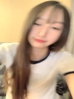 新生代平台一姐【泡泡咕】 颜值吊打全场 收益榜榜眼 极品小仙女 这场有特写 小鲍鱼诱人超粉