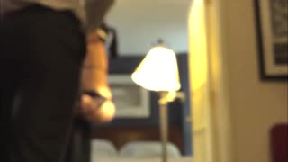 专搞亚裔妹子的黑人『SIRBAO』爆干送上门来的国内小情侣 男友边看女友被干边拍摄