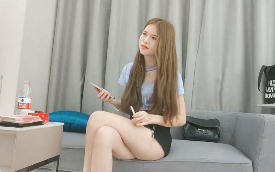 广西小姐姐甜美苗条残暴输出狂插不止