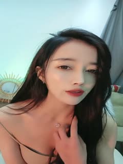 顏質超高頂級女神，滿足觀眾掰開小穴盡情玩弄