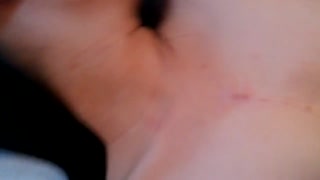 人夫周末放假不愿回家，还带女同事回宿舍里啪啪~