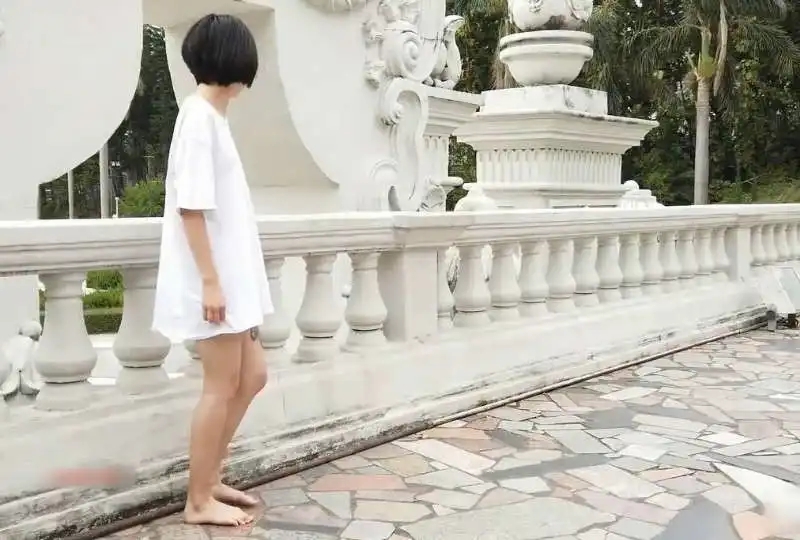 圆明园内全裸露出视频