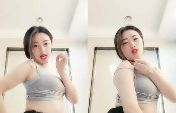 极品中韩混血美少女疫情不外出勾搭邻家哥哥带回家打炮大屌无套抽插淫水哗哗流