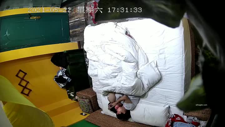 【酒店偷拍 甄选】酒店摄像头有史以来见过胸最大的漂亮妹子 巨胸学生妹被猛男3天被干7次 奇耻大乳 高清720P版 new