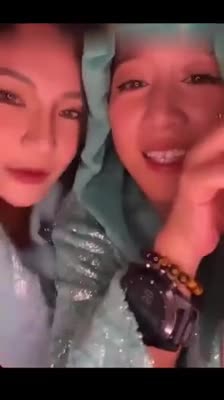 [台灣外流] 梁云菲直播穿丁字褲扭臀 「 走光露點 」 三分鐘完整版流出