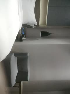 zhubo2021_12_4_干劲利速168CM高挑女神返场，一回生二回熟，这次更放的开，骚浪的很扶着屌插入，你这个逼太紧了