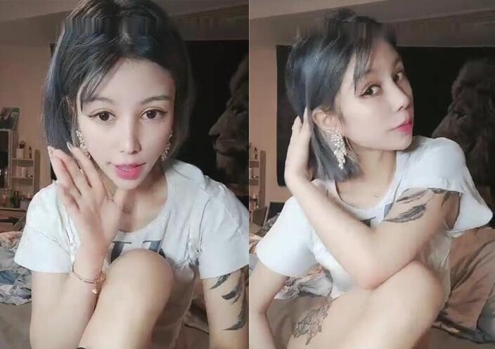 长相甜美高颜值短发萌妹多套情趣装自慰掰穴揉搓近距离特写玻璃棒抽插呻吟娇喘非常诱人