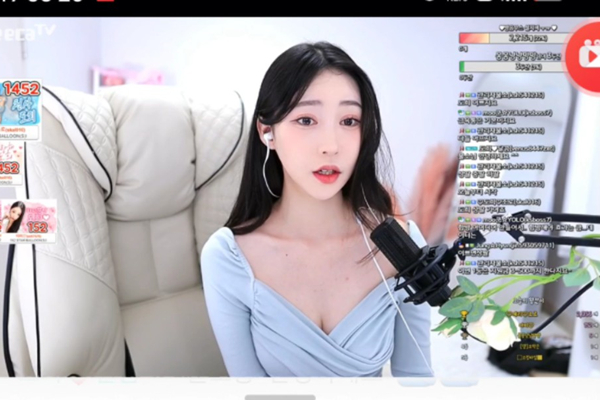 长发美女与他的电动小鸡鸡