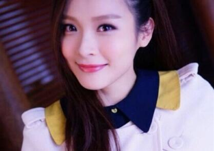 深圳某酒店五男二女群P淫乱场面一点不输岛国A片粤语对白