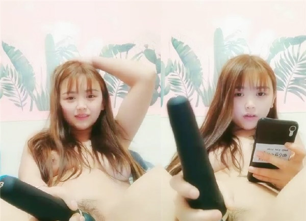 妹子大黑牛自慰近距离特写震动头部插入呻吟娇喘~2