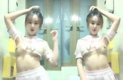 高顔值妹子私人玩物七七情趣裝網襪口交震動JJ抽插自慰呻吟嬌喘非常誘人