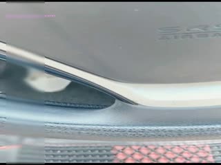 很久没冒泡的黑夜户外摩的女神兮兮大白天露脸本田车内手刹杆当肉棒插逼