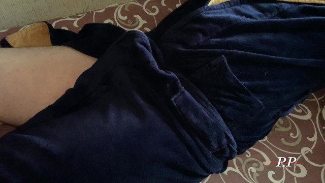 妻子和我父亲做爱而我我在出差