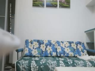 千人斩探花约战JK制服小萝莉，肉肉身材听话配合度高，大显神威疯狂蹂躏 (2)