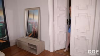 “连衣魅女 -电动棒