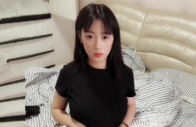 当代高颜值清纯邻家妹妹还给自慰棒乳交想当那根棒爽死哦