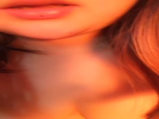 寂寞姐弟在家舒服着挣钱，全程听指挥露脸无套啪啪，激情口交多姿势爆草，最后全射姐姐嘴里