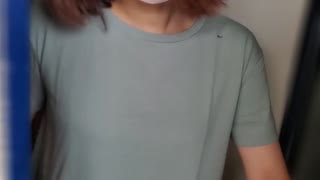 【個人】旦那を見送りお子さんの隣で2児の母を無慈悲に犯す。帰宅した子どもに呼ばれ焦るも2人の男に中出しされる