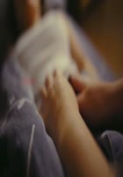 不伦新作美人妻母子乱伦解禁