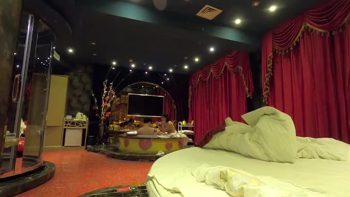 金牌宠儿后入蜜桃美臀