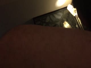 万元一夜的兼职外围女酒店玩学生制服诱