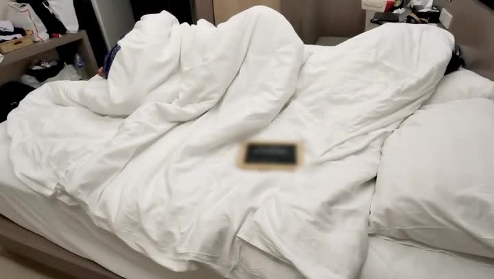 两个嫩嫩小女神各种性爱小视频合集，性感制服抠逼尿尿，还有高潮时的娇吟，真的是清纯与骚骚 尤物超想操~71662kdn~02~不露脸~口交叫醒服务