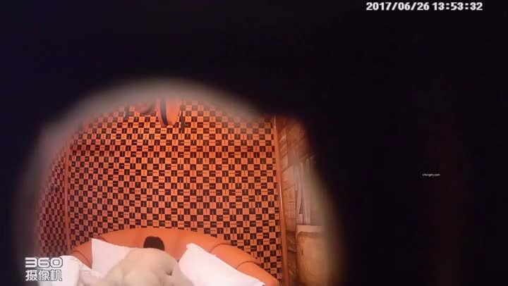 【360】绝版格子红床多天合集年轻学妹缠绵精呼连连14V 2~2017 6 26 1 new