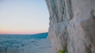 96年的Jia Lissa不食烟火的那种哦 看了触感很强烈