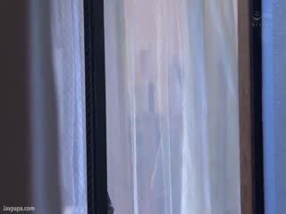 [中文字幕]JUY-853鮮烈デビューの天然Gカップ専属人妻登場！第02集